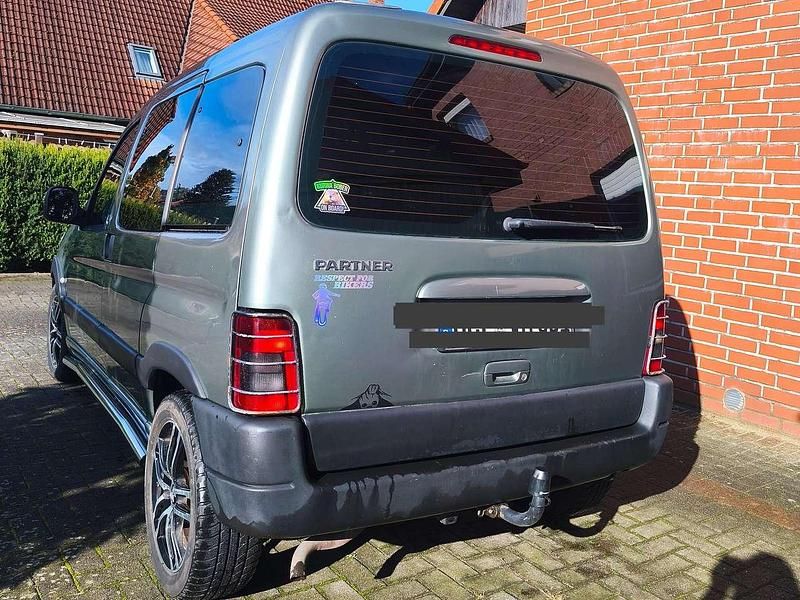 Gebraucht Peugeot Partner 109 PS (80 kW) 2004 Van / Kleinbus