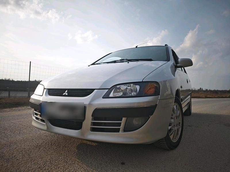 Second-hand Mitsubishi Space Star 115 CP (84 kW) 2005 Argintiu Hatchback