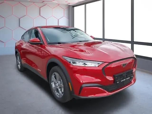 Gebraucht Ford Mustang Mach-E Basis 197 kW (269 PS) 2023 Rot SUV