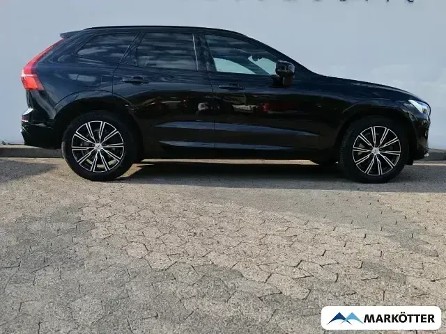 Gebraucht Volvo XC60 Plus 197 PS (144 kW) 2023 Schwarz SUV