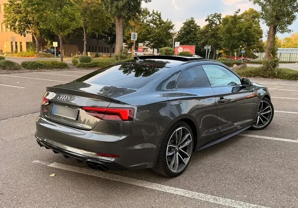Gebraucht Audi S5 Sport 354 PS (260 kW) 2018 Grau Coupé
