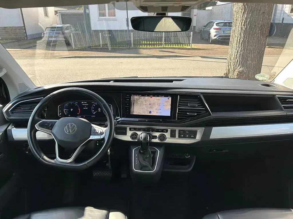Gebraucht VW Multivan Comfortline 150 PS (110 kW) 2021 Schwarz Van / Kleinbus