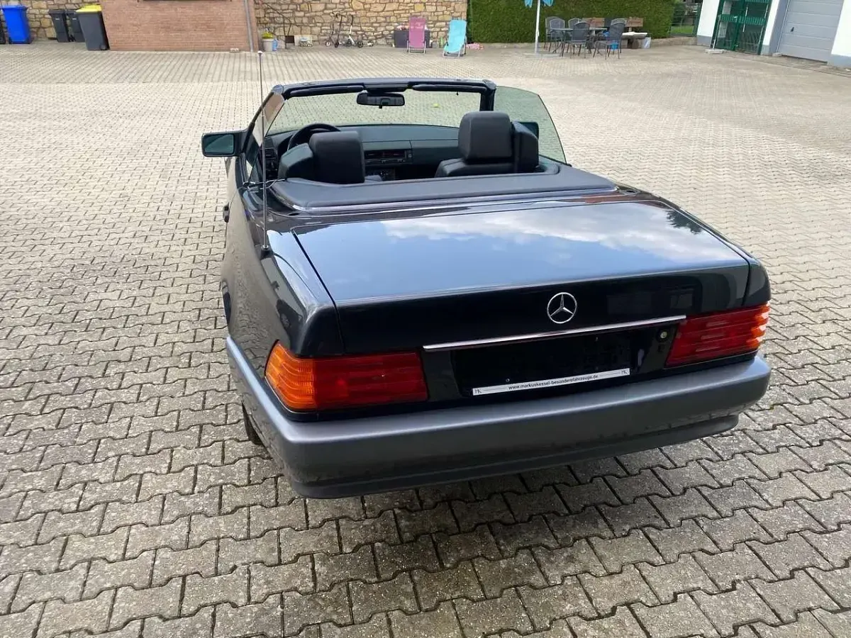 Gebraucht Mercedes SL300 190 PS (139 kW) 1992 Schwarz Cabrio