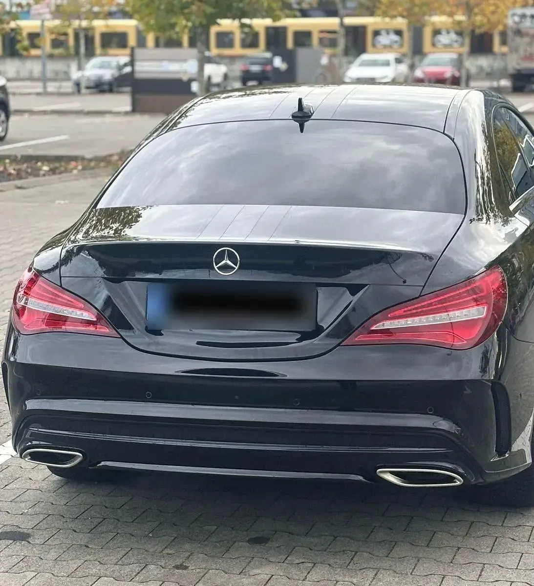 Gebraucht Mercedes CLA180 122 PS (89 kW) 2017 Schwarz Limousine