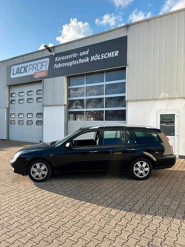 Schwarz Gebraucht 2004 Ford Mondeo Ghia Kombi | 1.150 € (Guter Preis) - Bild 1/4