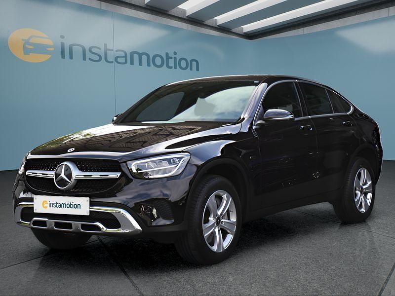 Schwarz Gebraucht 2021 Mercedes GLC300e SUV | 46.849 € - Bild 1/4