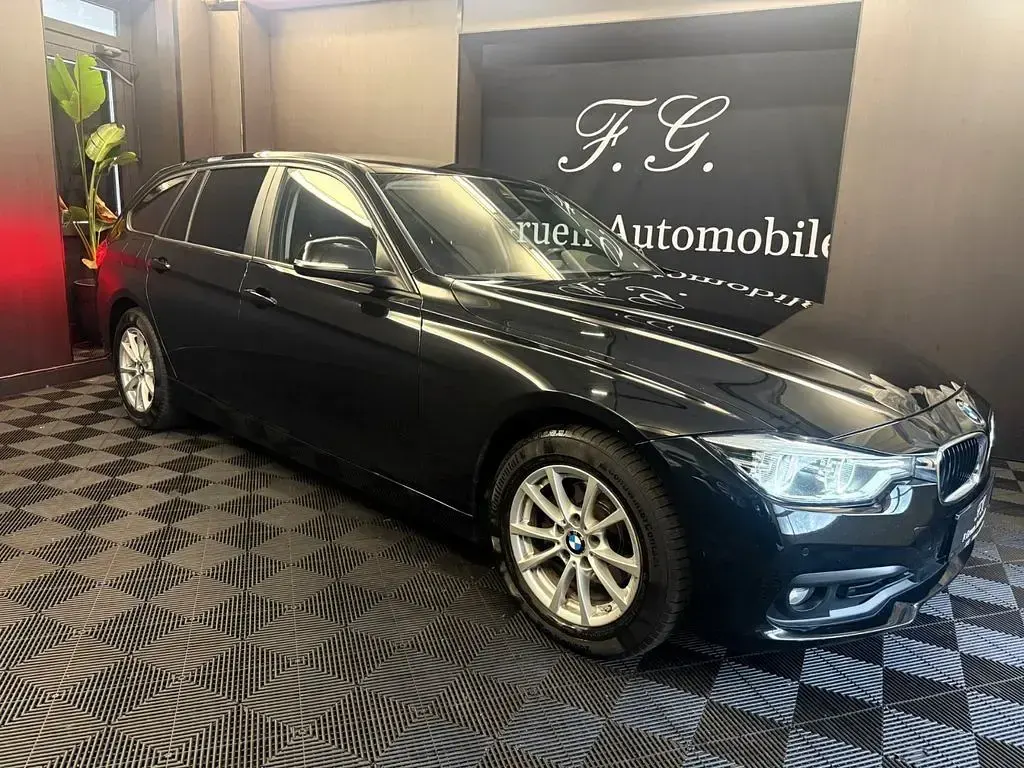 Gebraucht BMW 320 Advantage 184 PS (135 kW) 2018 Schwarz Limousine