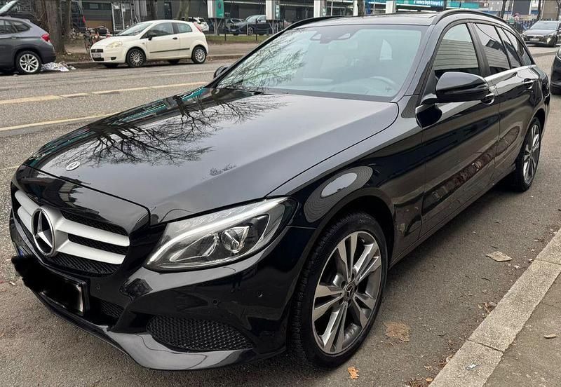 Gebraucht Mercedes C220 170 PS (125 kW) 2015 Schwarz Kombi