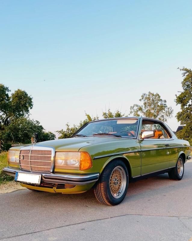 Gebraucht 1981 Mercedes 230 Coupé | 19.500 € - Bild 1/4