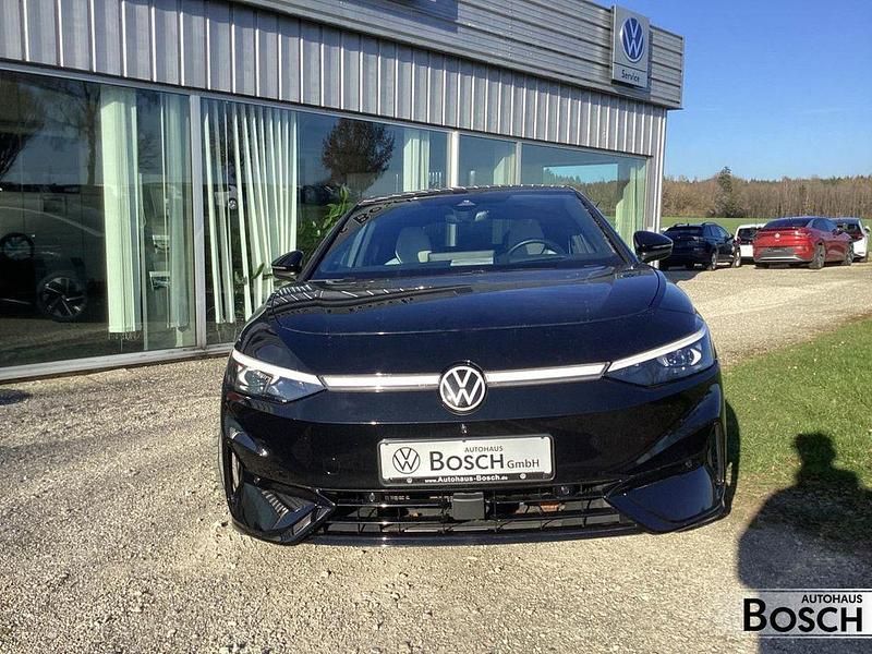 Gebraucht VW ID.7 Pro 210 kW (286 PS) 2023 Grenadillschwarz Kleinwagen