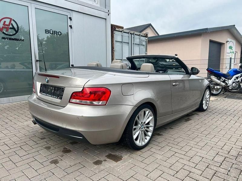 Gebraucht BMW 118 Cabriolet Performance 143 PS (105 kW) 2012 Silber Cabrio