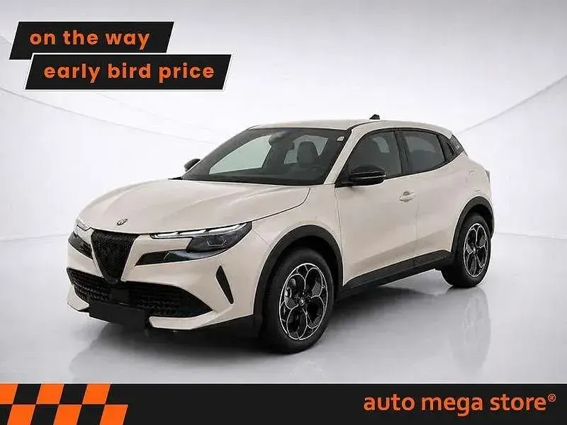 Occasion Alfa Romeo Junior 114 kW (156 ch) 2025 Beige SUV