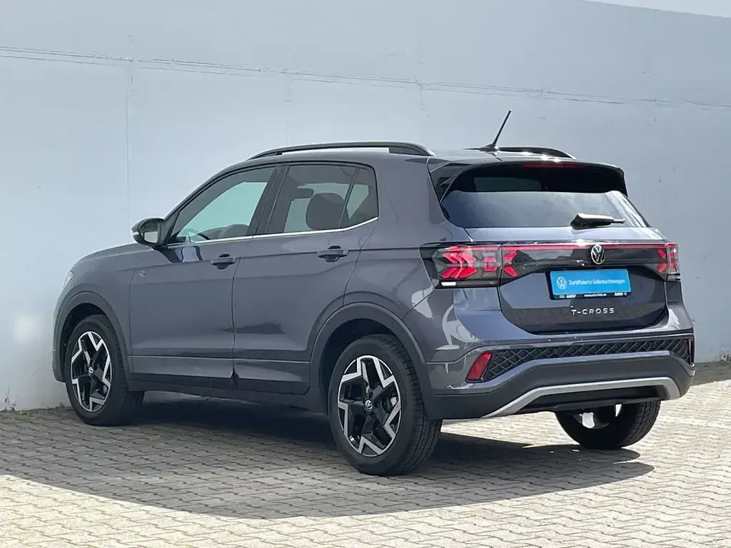 Gebraucht VW T-Cross R-line 150 PS (110 kW) 2025 Grau SUV