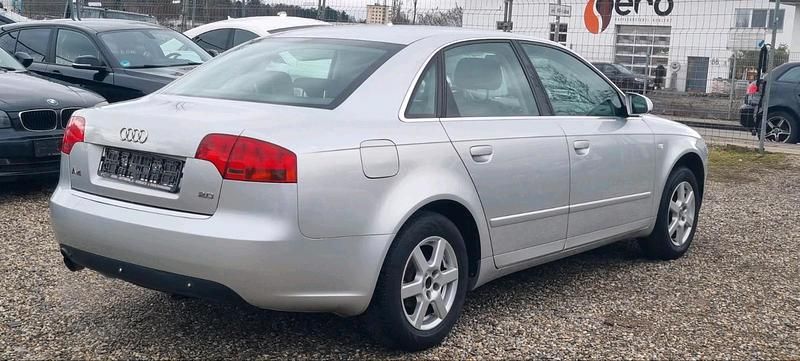Second-hand Audi A4 131 CP (96 kW) 2005 Argintiu Berlinǎ