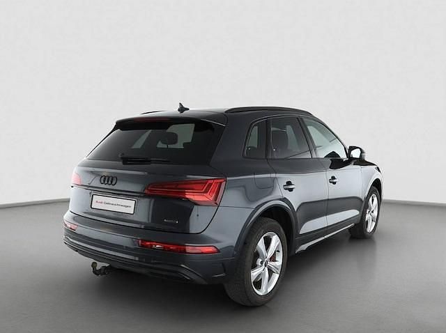 Używany Audi Q5 Advanced Plus 265 KM (194 kW) 2025 Szary SUV