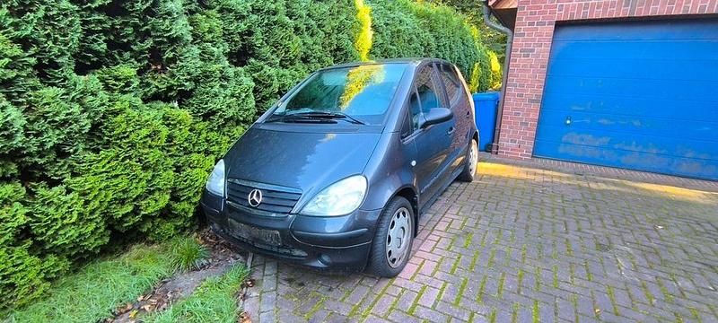 Grau Gebraucht 2000 Mercedes A160 Classic Van / Kleinbus | 980 € (Superpreis) - Bild 1/3