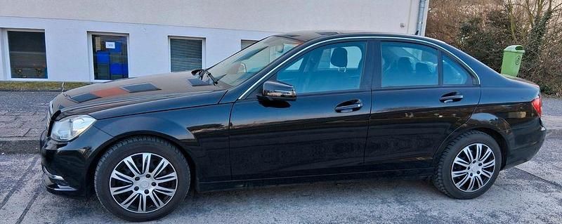 Gebraucht Mercedes C180 156 PS (114 kW) 2012 Schwarz Limousine