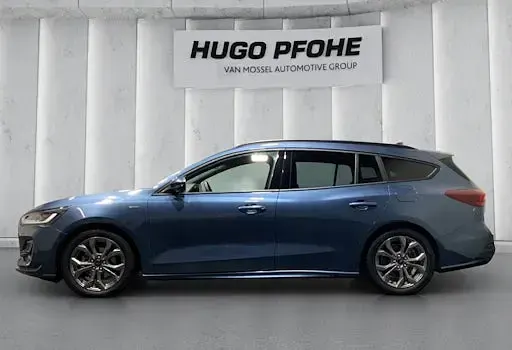 Gebraucht Ford Focus ST-Line X 116 PS (85 kW) 2024 Chrome blue metallic Kombi