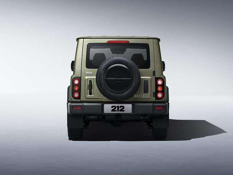 Neu BAW 212 166 PS (122 kW) 2026 Grün SUV