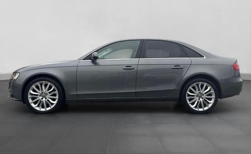 Gebraucht Audi A4 Attraction 300 PS (220 kW) 2012 Grau Limousine