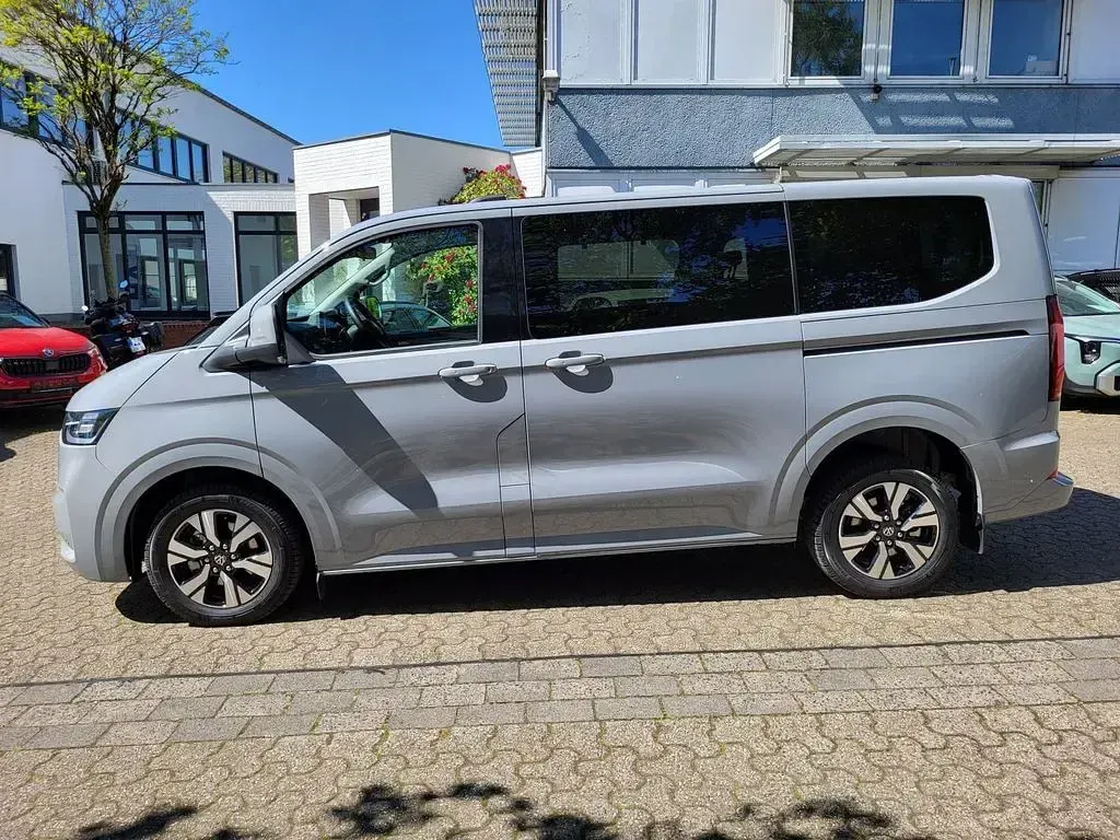 Neu VW Caravelle Style 170 PS (125 kW) 2025 Stone grey Van