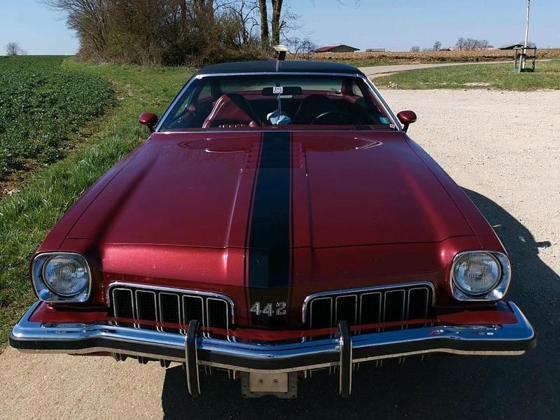 Rot Gebraucht 1973 Oldsmobile Cutlass Coupé | 35.000 € - Bild 1/4
