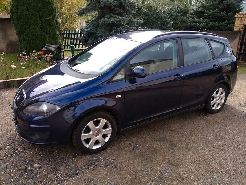 Gebraucht Seat Altea XL Reference 102 PS (75 kW) 2009 Blau Van / Kleinbus