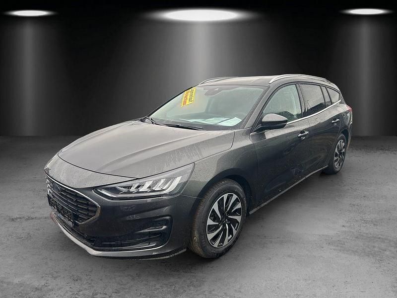 Gebraucht Ford Focus Titanium 125 PS (91 kW) 2025 Grau Limousine