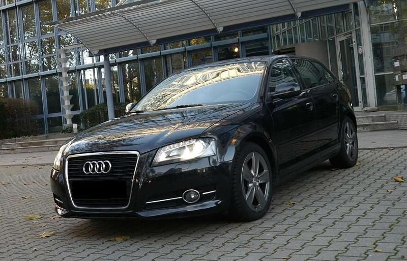 Schwarz Gebraucht 2011 Audi A3 S-Line Kombi | 7.800 € (Fairer Preis) - Bild 1/4