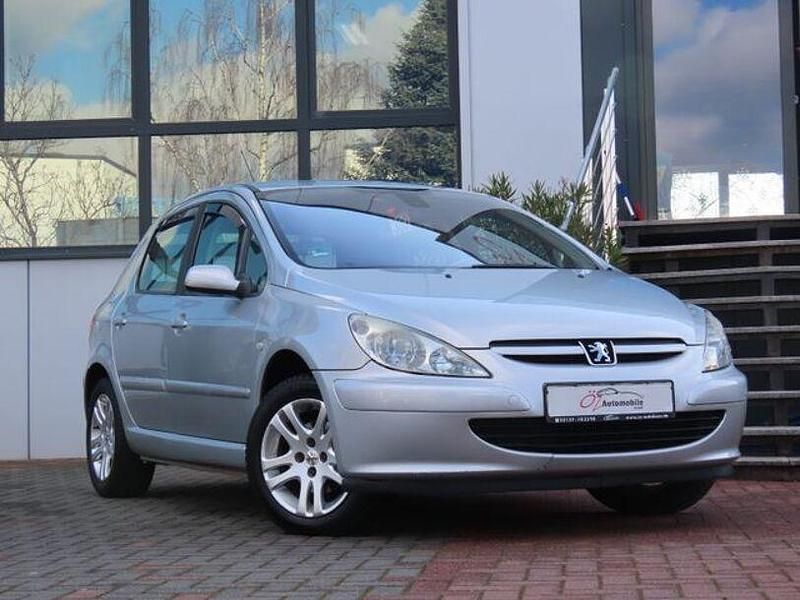 Grau Gebraucht 2005 Peugeot 307 Quiksilver Limousine | 1.900 € (Fairer Preis) - Bild 1/4