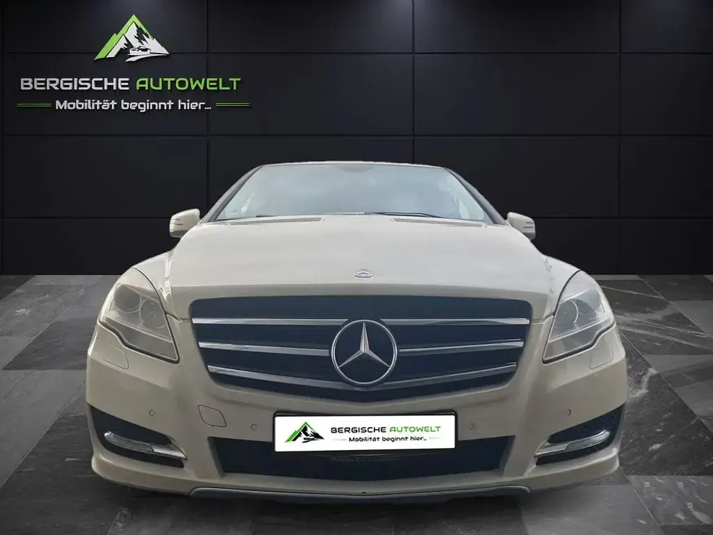 Gebraucht Mercedes R350 265 PS (194 kW) 2011 Calcitweiss Van / Kleinbus