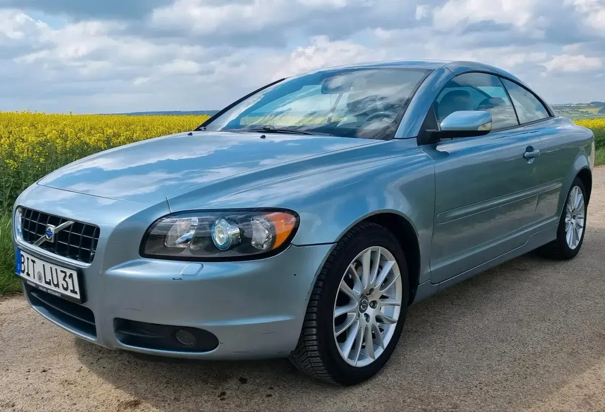 Używany Volvo C70 220 KM (161 kW) 2007 Niebieski Kabriolet