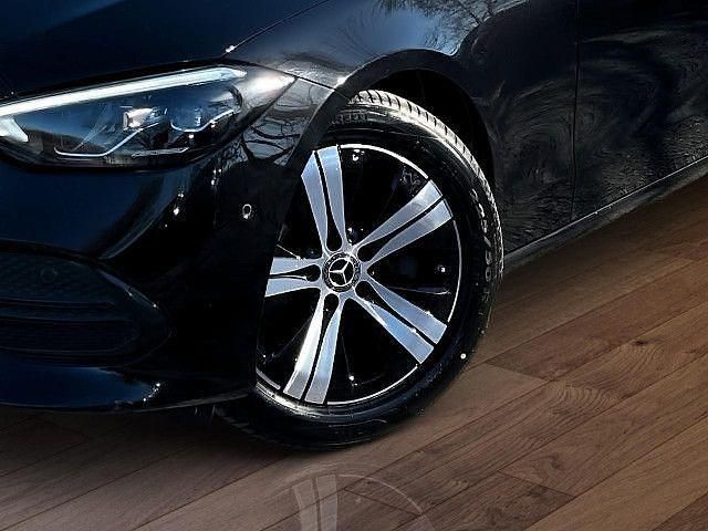 Gebraucht 2023 Mercedes C180 Avantgarde | 32.040 € (Fairer Preis) - Bild 1/4