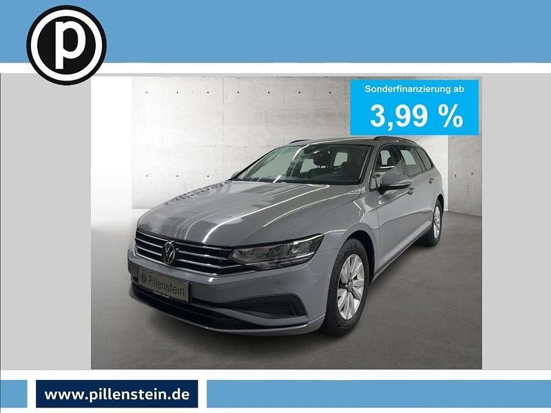 Grau Gebraucht 2022 VW Passat Business Kombi | 22.301 € (Fairer Preis) - Bild 1/4