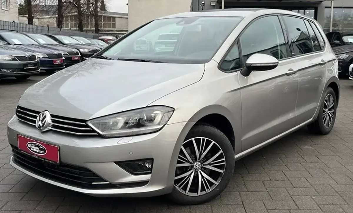 Gebraucht VW Golf VII 125 PS (91 kW) 2016 Tungsten silver metallic Limousine