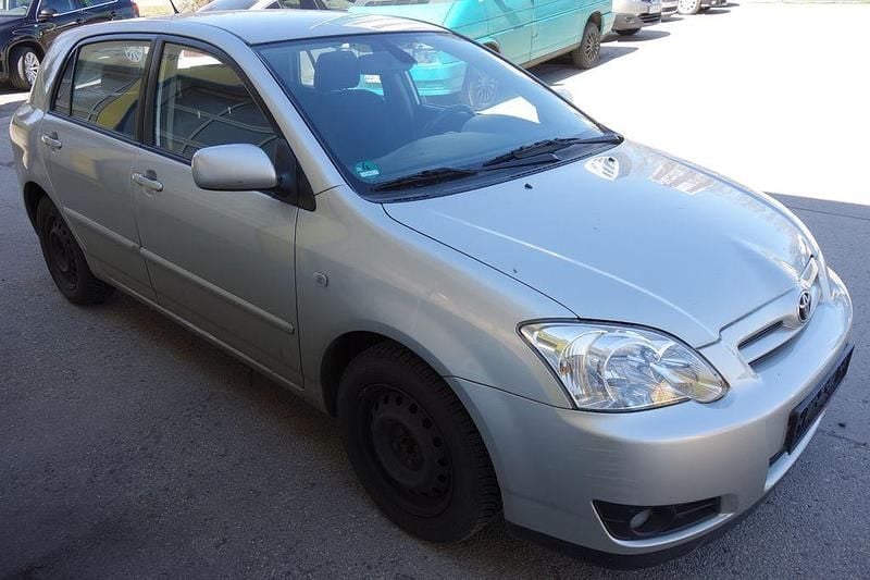 Gebraucht Toyota Corolla Sol 110 PS (80 kW) 2005 Silber Limousine