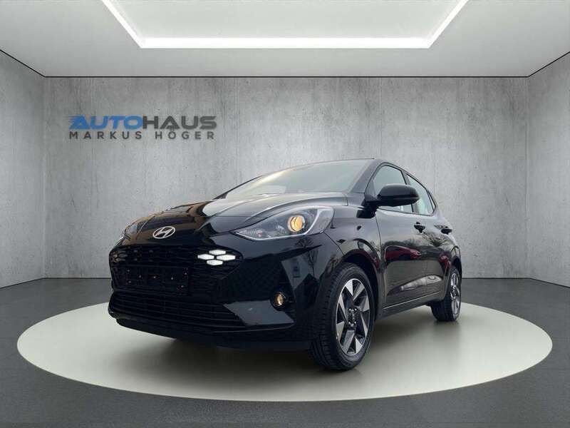 Phantom schwarz perleffekt Neu 2025 Hyundai i10 Comfort Kleinwagen | 18.880 € (Fairer Preis) - Bild 1/4