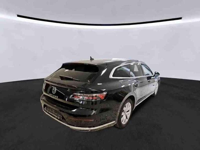 Gebraucht VW Arteon Elegance 190 PS (139 kW) 2023 Deep black perleffekt Coupé