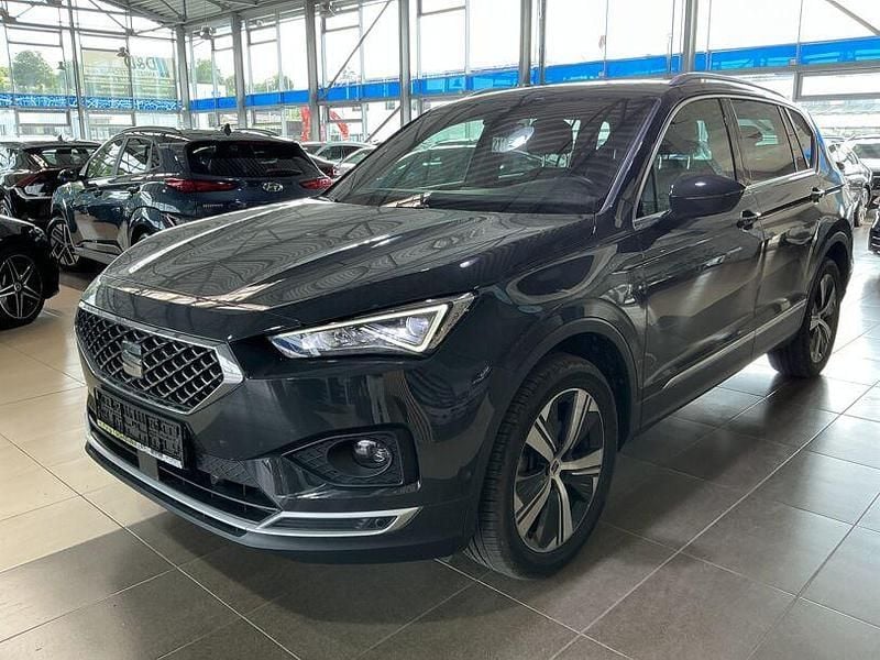 Grau Gebraucht 2021 Seat Tarraco 4Drive SUV | 31.440 € (Guter Preis) - Bild 1/4