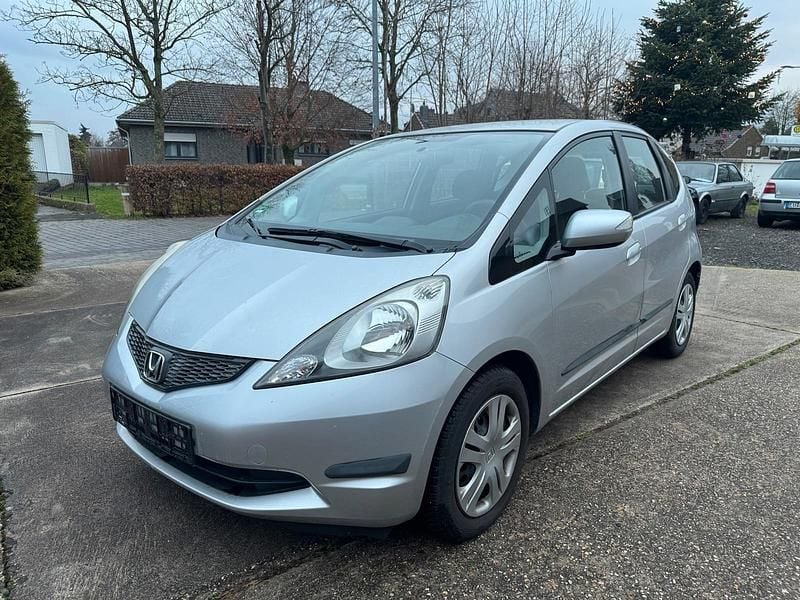 Gebraucht Honda Jazz 99 PS (72 kW) 2010 Silber Kleinwagen