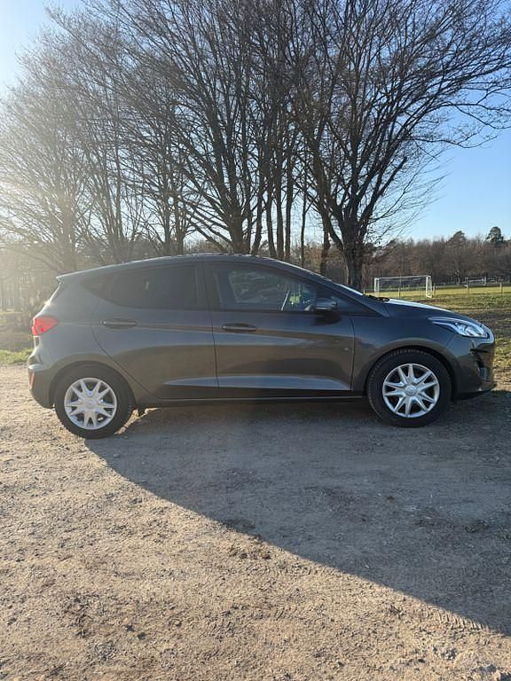 Gebraucht Ford Fiesta Cool & Connect 101 PS (74 kW) 2018 Braun Kleinwagen