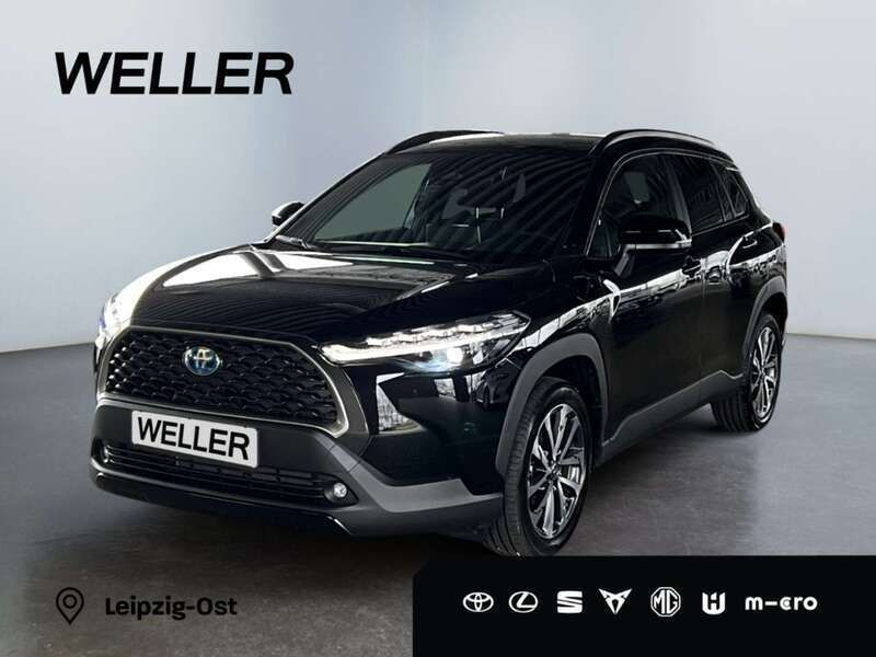 Schwarz Gebraucht 2024 Toyota Corolla Cross Team SUV | 31.490 € (Guter Preis) - Bild 1/3
