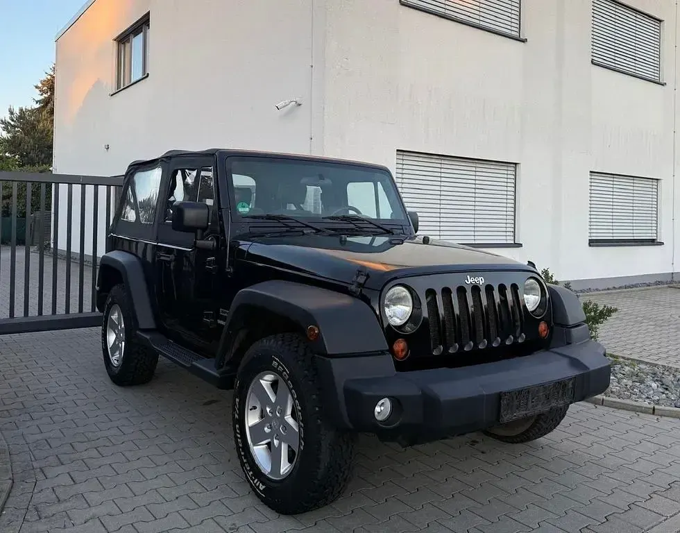 Gebraucht Jeep Wrangler Sport 199 PS (146 kW) 2010 Schwarz SUV