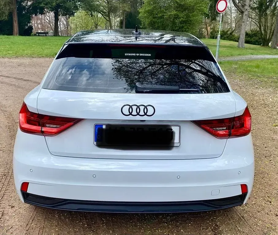 Gebraucht Audi A1 Sportback Advanced 95 PS (69 kW) 2022 Weiß Kleinwagen