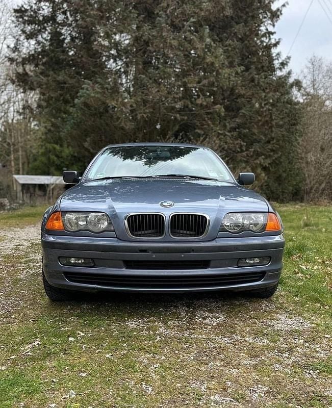 Gebraucht BMW 316 105 PS (77 kW) 2000 Blau Limousine