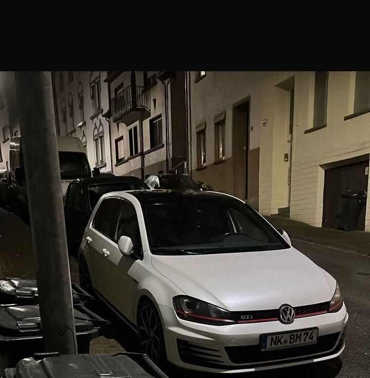 Weiß Gebraucht 2015 VW Golf VII GTI Limousine | 15.000 € (Superpreis) - Bild 1/4