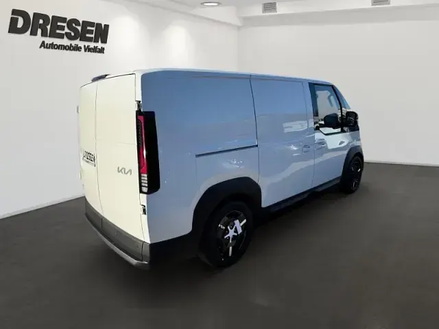 Neu Kia PV5 88 kW (121 PS) 2026 Weiss Van / Kleinbus