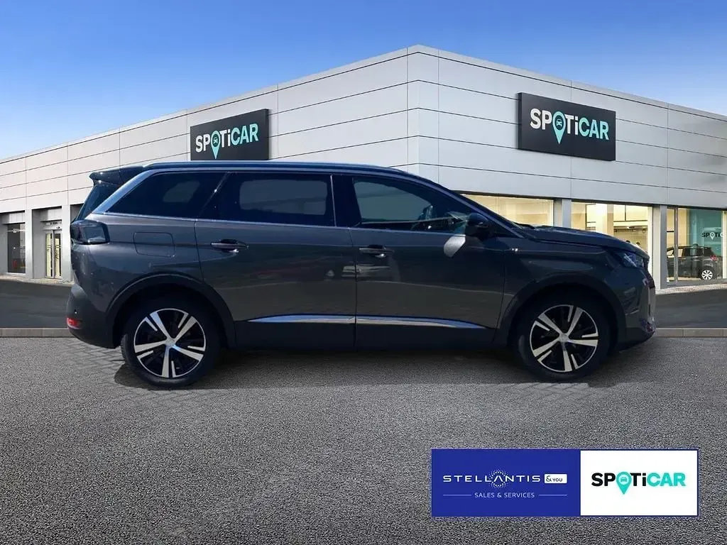 Gebraucht Peugeot 5008 GT 136 PS (100 kW) 2024 Grau SUV