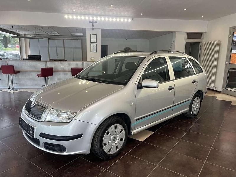 Diamantsilber metallic Gebraucht 2007 Skoda Fabia Classic Kombi | 1.999 € (Fairer Preis) - Bild 1/4