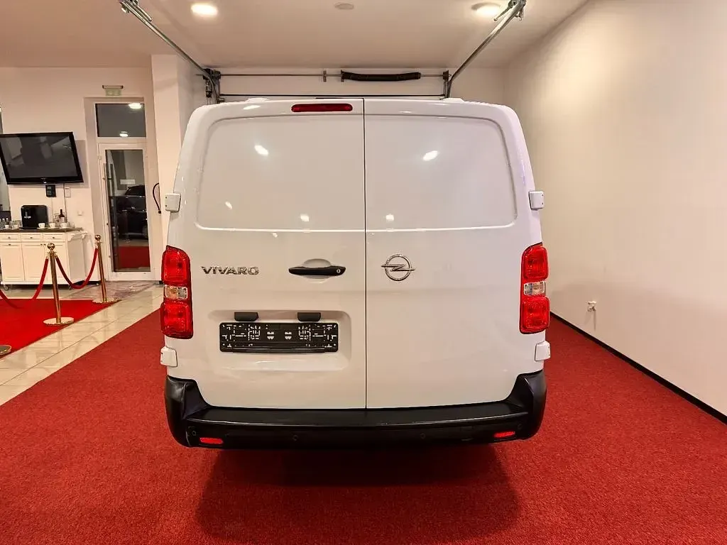 Gebraucht Opel Vivaro-e Combi Edition 144 PS (105 kW) 2024 Weiß Van / Kleinbus